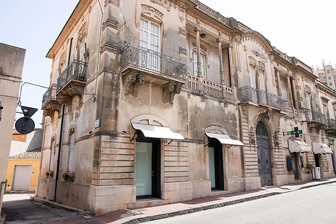 Palazzo Nicastro Gh - Red House Apartment Avola Italy