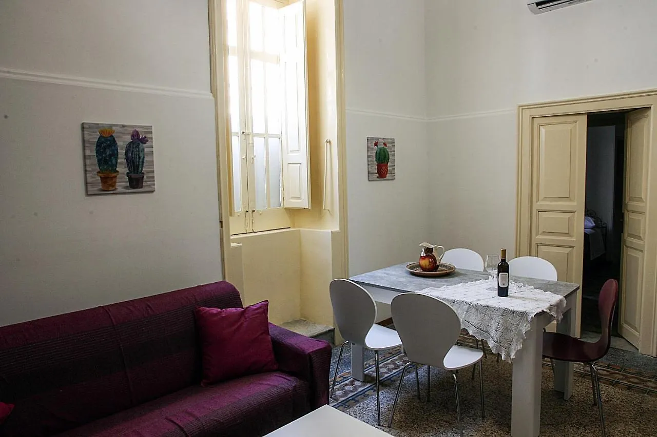Palazzo Nicastro Gh - Red House Apartment Avola